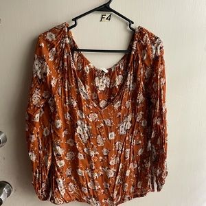 Spell the label shirt - small